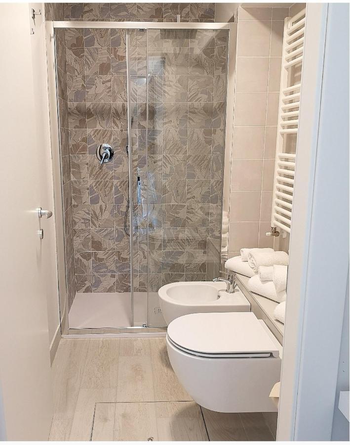 Appartamenti Smart A 30M Da Viale Dante E 100M Dal Mare Riccione Exterior photo
